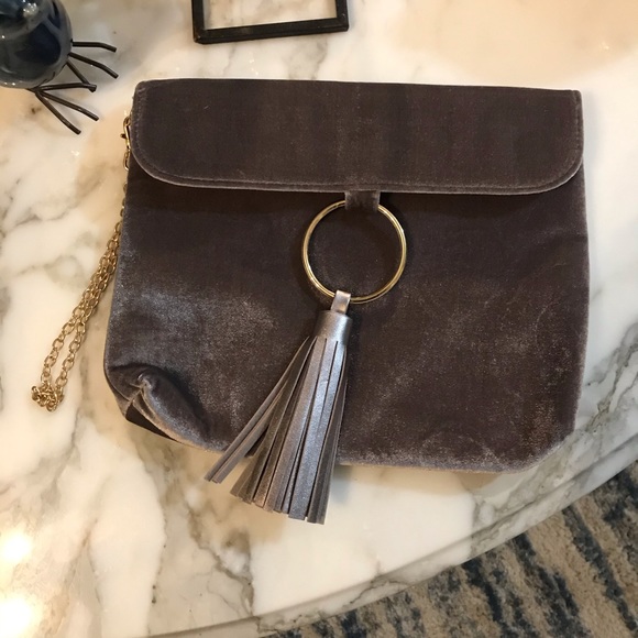 Grey Velvet Clutch with Pretty Tassel. Clasp close - Picture 2 of 4